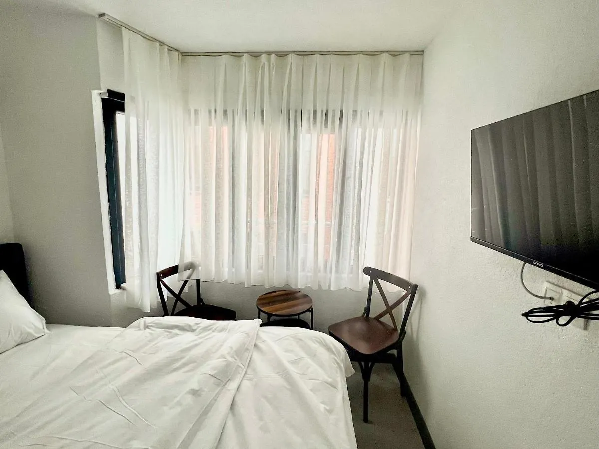 Capsule hotel Noya Suites Istanbul Turkey